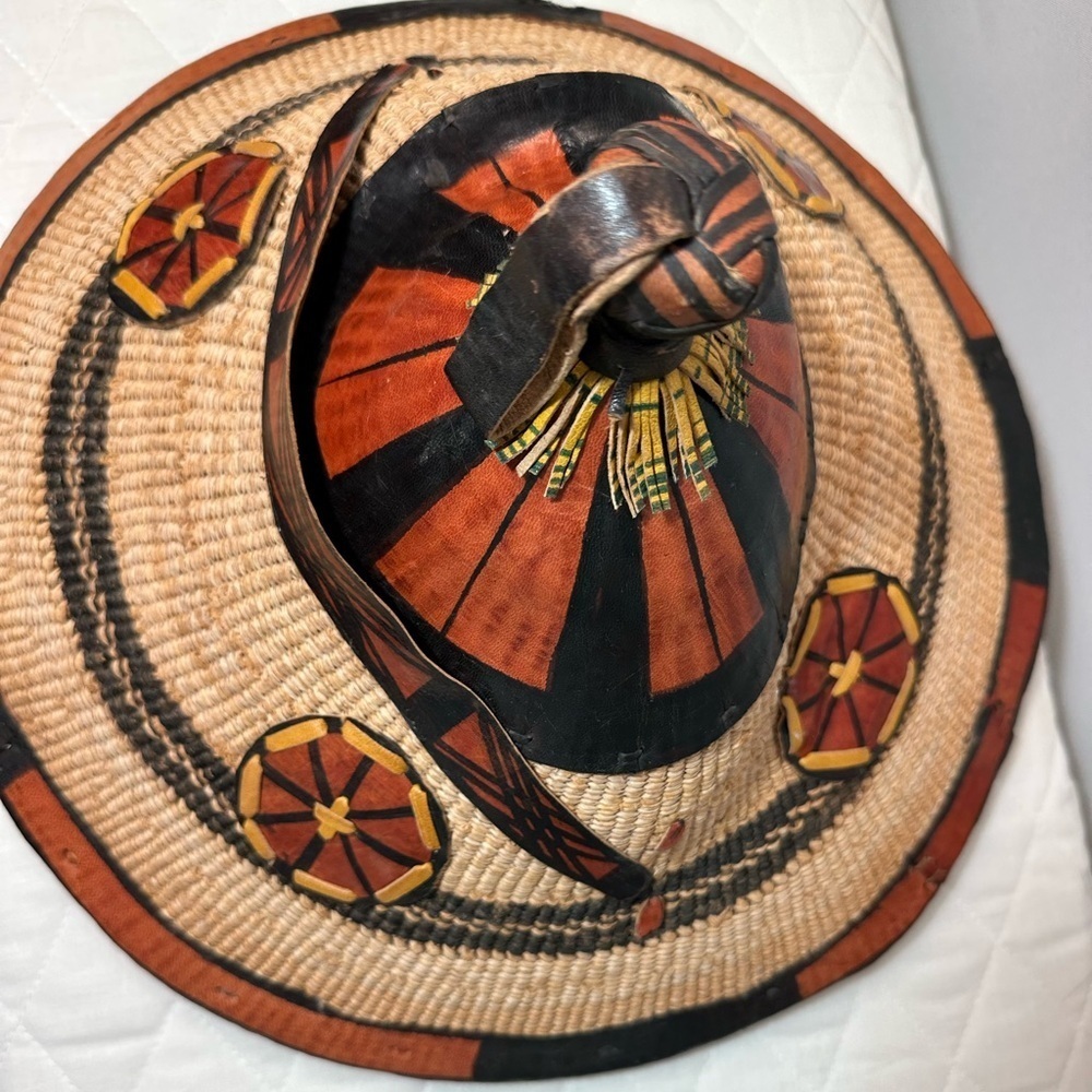 Vintage Handcrafted African Conical Fulani Woven Straw Hat Tribal Leather Trim - Picture 4 of 9